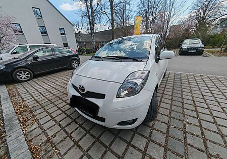 Toyota Yaris 1,33-l-Dual-VVT-i Life Life