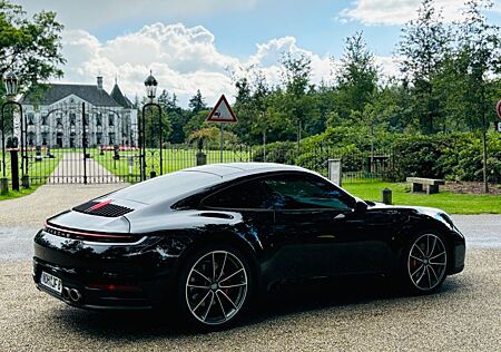 Porsche 992 911 Carrera S *All Black*gr.Service im PZ*