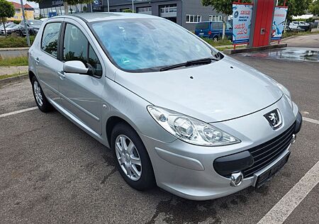 Peugeot 307 . OXYGO. PDC. ALU. 2-Zonen-Klimaautomatik