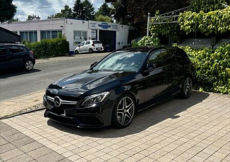 Mercedes-Benz C 63 AMG Mercedes-AMG C 63 T Mercedes-AMG