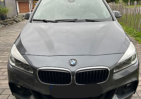 BMW 2er 220 Gran Tourer 220d xDrive Steptronic M Spo...