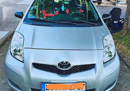 Toyota Yaris 1,0-l-VVT-i Luna-TOP ZUSTAND-TÜV-NEUE-2027