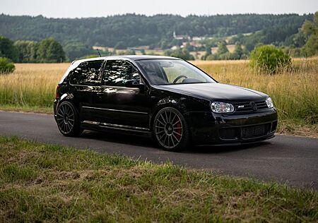 VW Golf Volkswagen 3.2 R32 Turbo