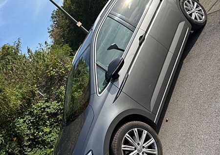 VW Touran Volkswagen 2.0 TDI SCR Highline Highline