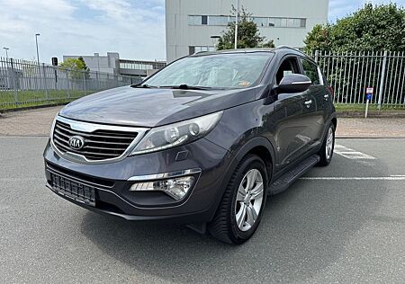 Kia Sportage 1.7l Vision AHK PDC SHZ Xenon