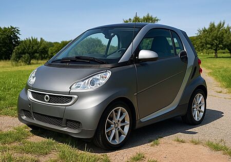 Smart ForTwo coupé 1.0 52kW mhd *TÜV neu*Klima*SHZ*Nav