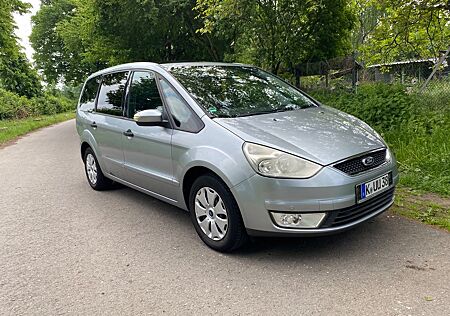 Ford Galaxy 2,0 TDCi DPF Ambiente Ambiente 7 sitzer