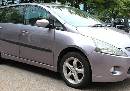 Mitsubishi Grandis 2.4 Invite Aut. 7-SITZE* KLIMA*TÜV NEU!!