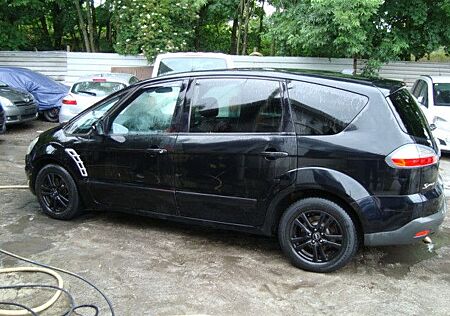 Ford S-Max 2,0 TDCi 96kW DPF Ambiente