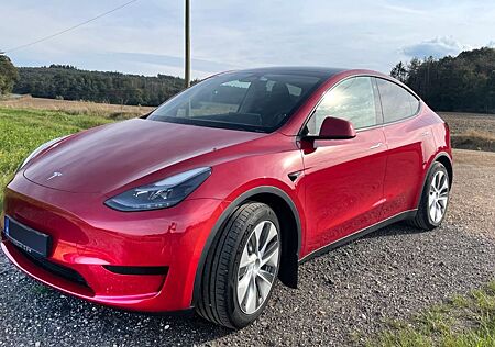 Tesla Model Y RWD, AHK, Keramikversiegelt