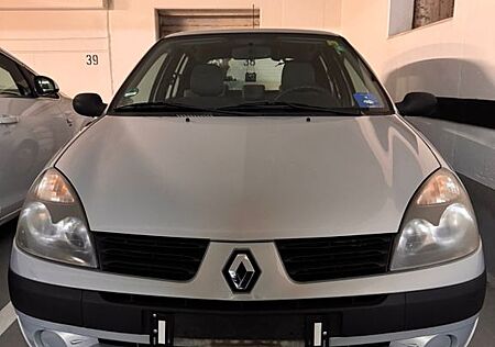 Renault Clio 1.2 16V Authentique Authentique