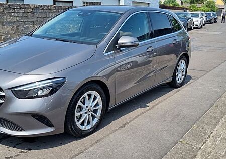 Mercedes-Benz B 200 B -Klasse LED Kammera