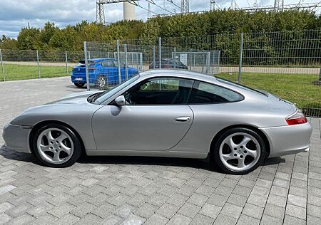 Porsche 996 Carrera 2 (unfallfrei, sehr gepflegt)
