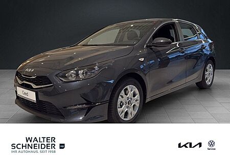Kia Cee'd CEED 1.5T 140PS VISION KOMF+