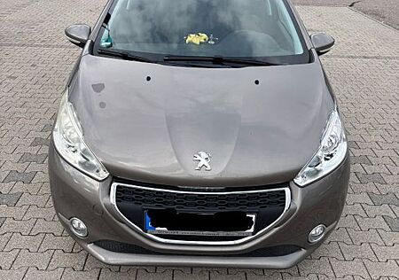 Peugeot 208 1.4 Allure 95 VTi Allure
