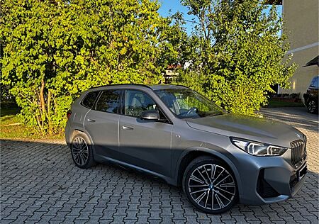 BMW iX1 gebraucht kaufen BMW iX1 xDrive30 - Vollausstattung