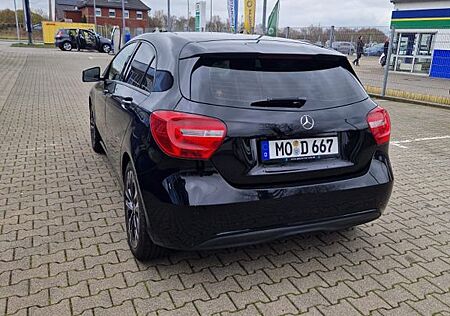 Mercedes-Benz A 180 -