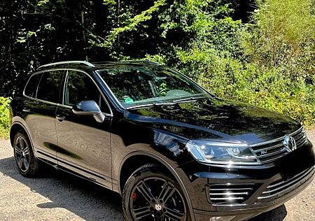VW Touareg Volkswagen 3.0 V6 TDI SCR Tiptronic -