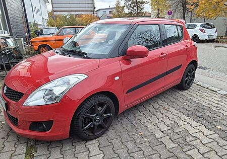 Suzuki Swift 1,2 Benzin 5-Türer 8-fach bereift