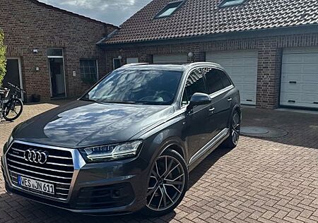 Audi Q7 3.0TDI Raute 7Sitze AHK Pano 8Fach Voll 2Hand
