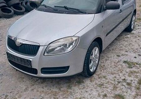 Skoda Roomster 1.2 12V HTP -