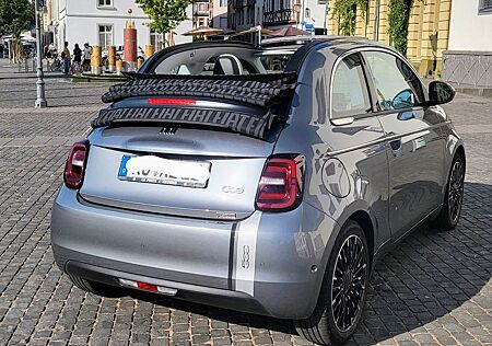 Fiat 500E (RED) Cabrio 42 kWh (RED)