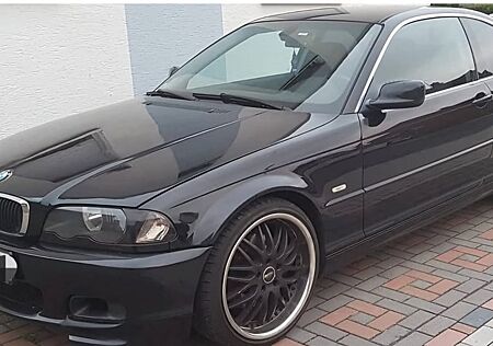 BMW 330Ci -