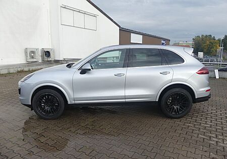 Porsche Cayenne S/Pano/Sizheiz/Sitzbelüf/Kamera/PDC