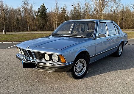 BMW 728 E23 Oldtimer - Hellblau - Automatik