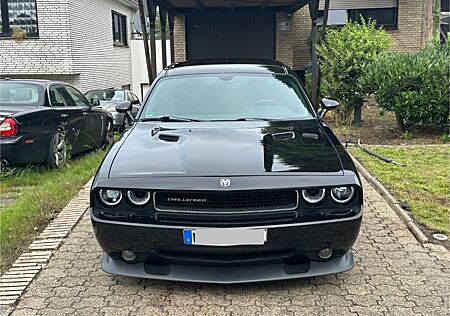 Dodge Challenger 3.5 Facelift-Umbau Deutsch Borla