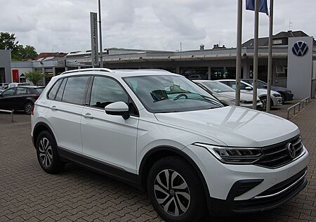 VW Tiguan Volkswagen DSG ACTIVE ACC App GJR AHK LED Kamera