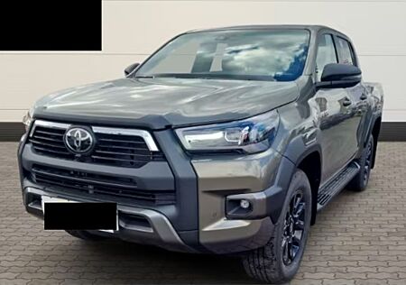 Toyota Hilux Invincible 2.8 4x4