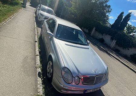 Mercedes-Benz E 220 CDI AVANTGARDE Avantgarde
