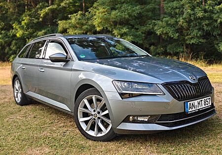 Skoda Superb 2.0 TDI DSG Ambition Combi Ambition
