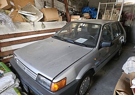 Nissan Sunny 1.Hand Scheunenfund 114000KM