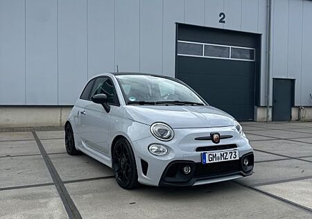 Abarth 595 1.4 T-Jet 16V Pista