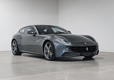 Ferrari FF 6,3 V12 4x4