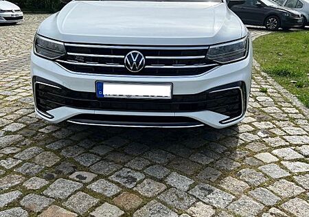 VW Tiguan Volkswagen 1.5 TSI OPF DSG R-Line R-Line