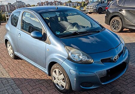 Toyota Aygo (X) Aygo 1,0 CoolBlue Benziner