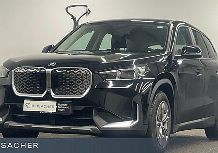 BMW iX1 A XDRIVE30 LCPro HUD 360 SHZ AdaptLED 17" LM