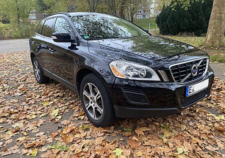 Volvo XC 60 XC60 D3 AWD Momentum