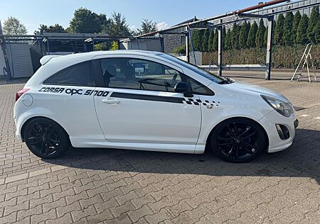 Opel Corsa 1.7 !!OPC-LINE!!! 1.HAND!!SCHECKHEFT!!