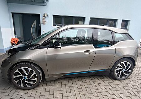 BMW i3 - -