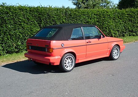 VW Golf Volkswagen I Cabrio Oldtimer / 1