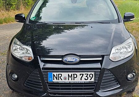 Ford Focus 1,0 EcoBoost 92kW SYNC Edition Turnier...