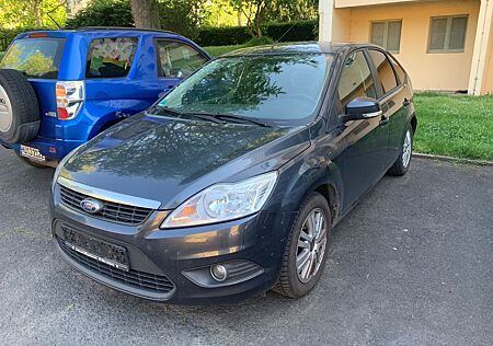 Ford Focus 1,6 Ti-VCT Ghia Ghia