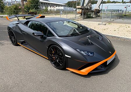 Lamborghini Huracan Huracán STO / One Owner / 992 KM