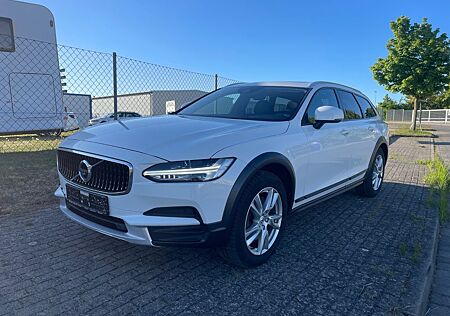Volvo V90 Cross Country V90 D4 AWD CROSS COUNTRY/PANO/LED/KAM 360/ALU/