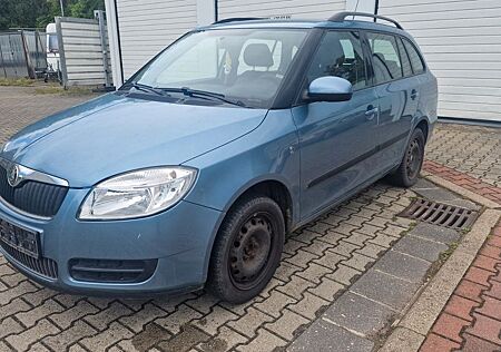 Skoda Fabia Combi Ambiente | Tüv 06/26 | AHK |