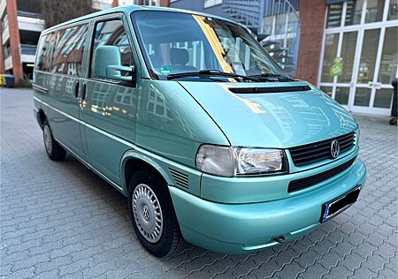 VW T4 Caravelle Volkswagen 2,5-l-Otto lang Standard